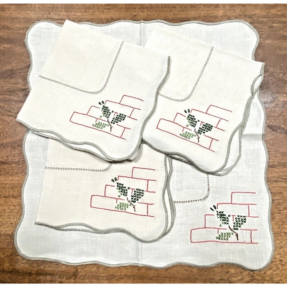 Vintage Linen Cocktail Napkins Set of 4 Embroidery Corners Art Deco 12" Square - Picture 1 of 7